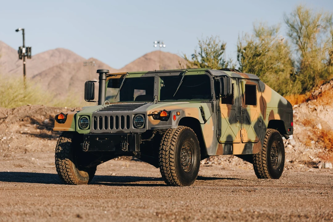1993 Hummer HMMWV - Image 3 of 31