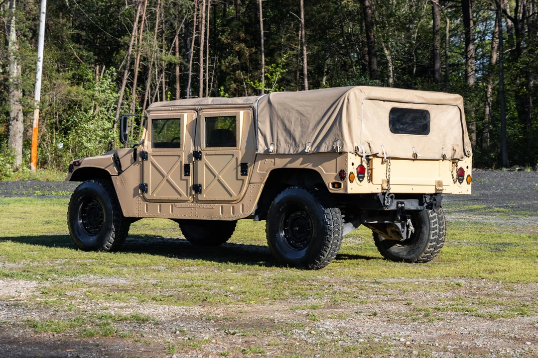 1993 Hummer HMMWV - Image 4 of 31