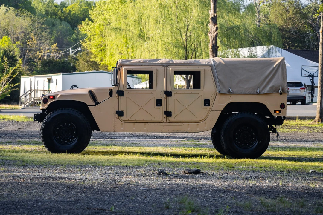 1993 Hummer HMMWV - Image 11 of 31