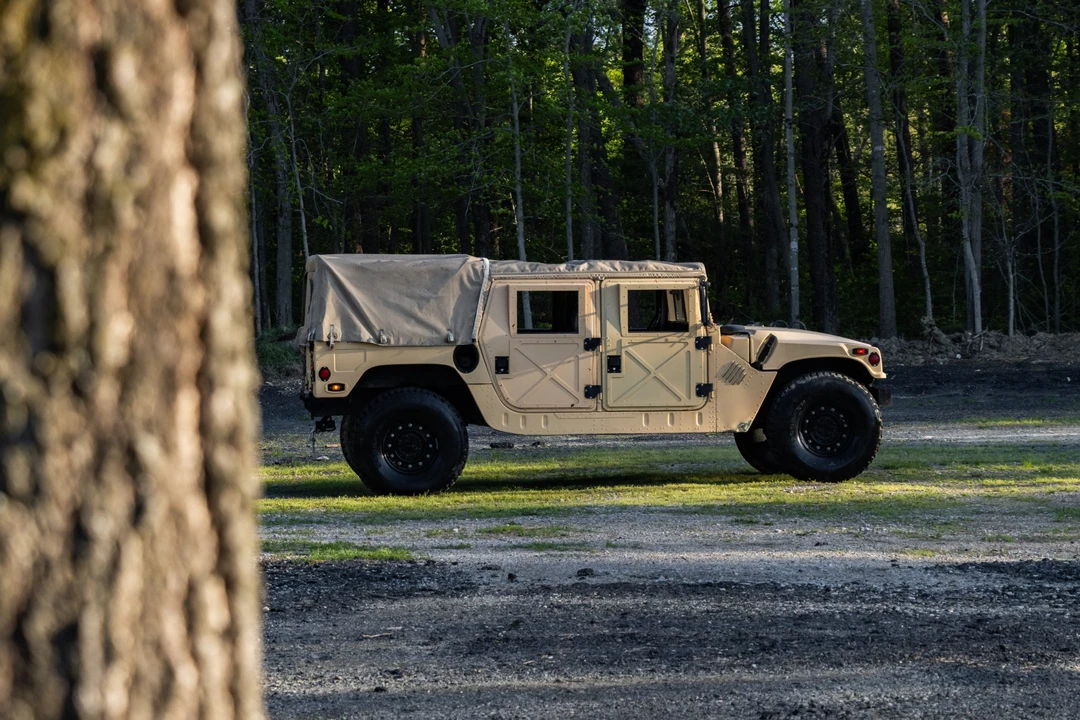 1993 Hummer HMMWV - Image 16 of 31