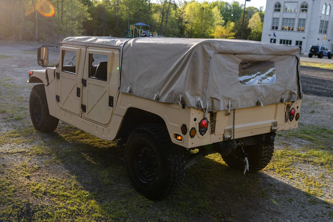1993 Hummer HMMWV - Image 30 of 31