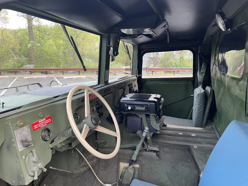1993 Hummer HMMWV - Image 24 of 31