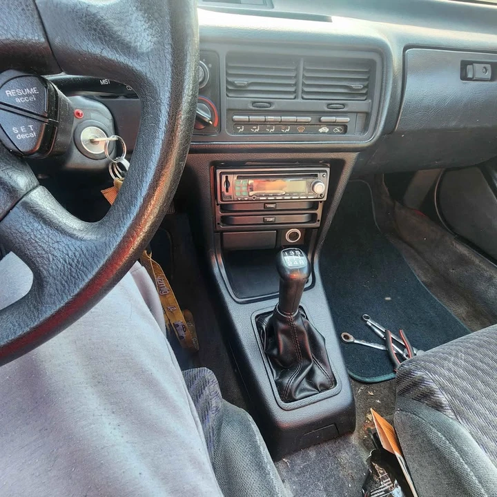 1993 Acura Integra 2nd Gen - Image 14 of 15