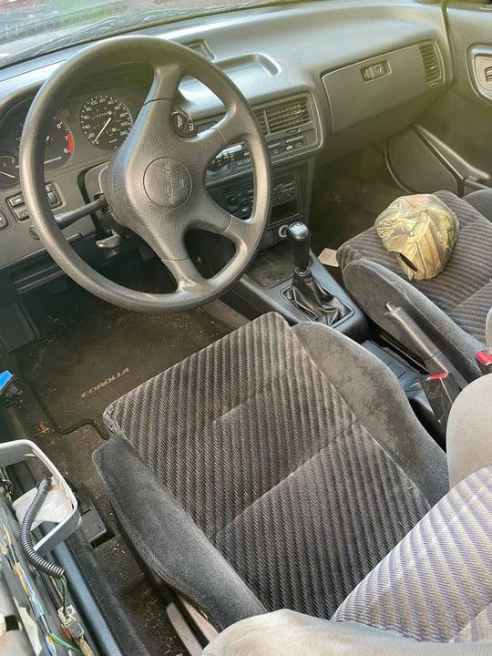 1993 Acura Integra 2nd Gen - Image 5 of 8