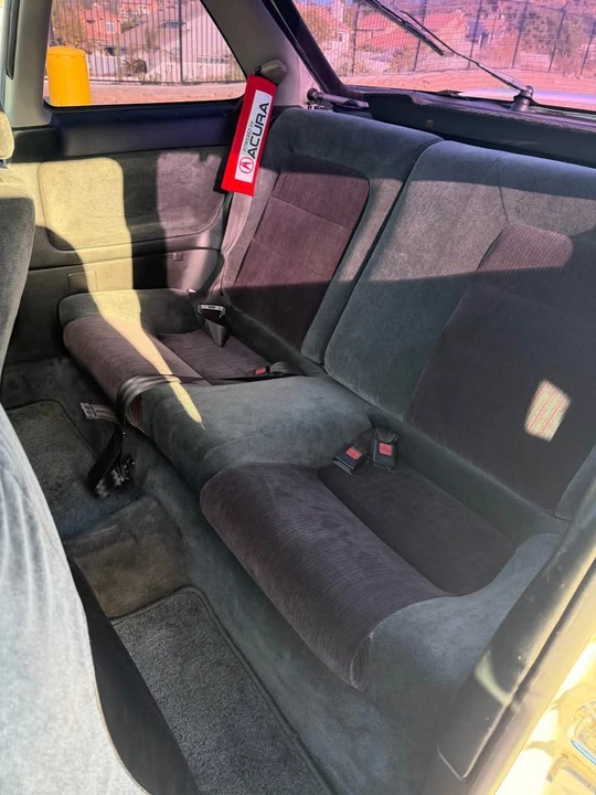 1993 Acura Integra - Image 13 of 19