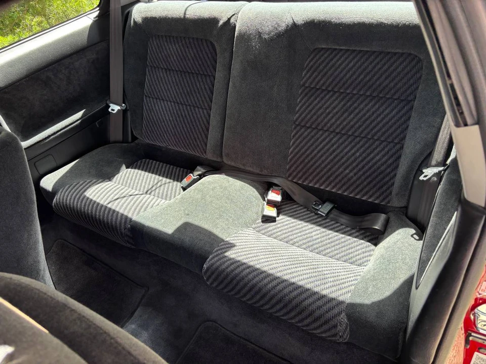 1993 Acura Integra - Image 8 of 11
