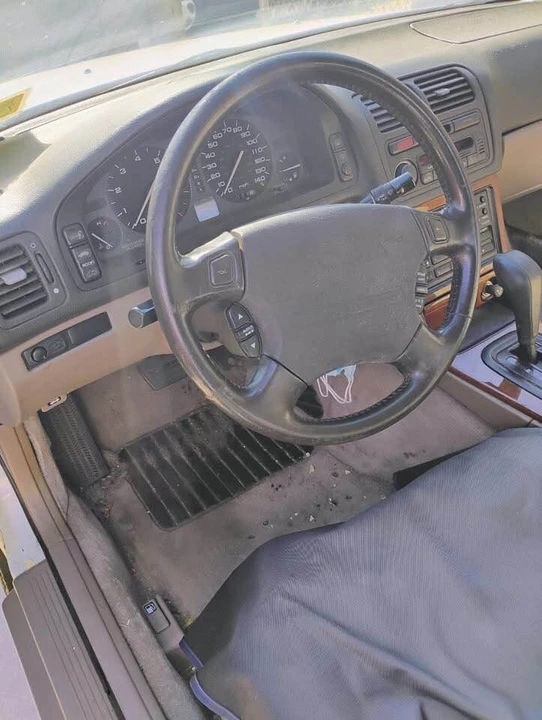 1993 Acura Legend 2nd Gen - Image 5 of 9