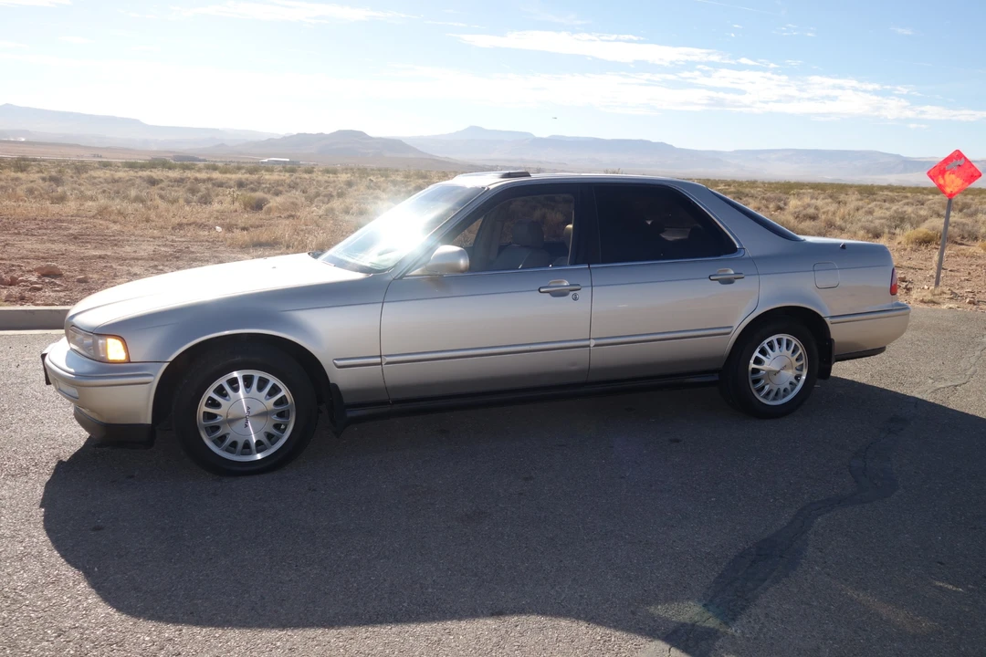 1993 Acura Legend 2nd Gen - Image 2 of 31