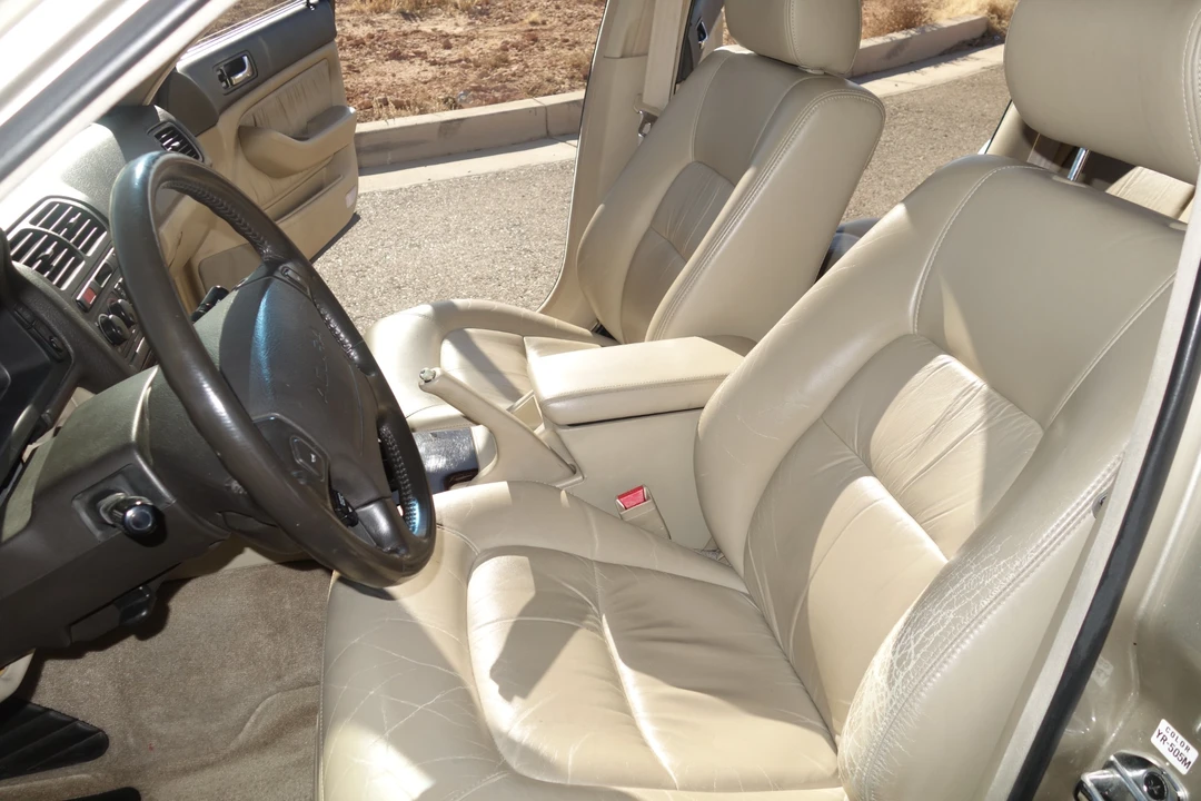 1993 Acura Legend 2nd Gen - Image 25 of 31