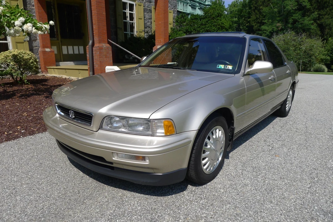 1993 Acura Legend 2nd Gen - Image 2 of 31