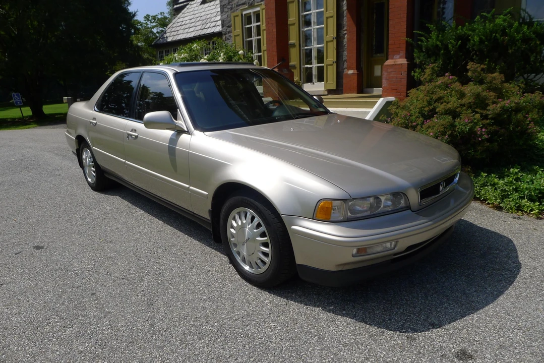 1993 Acura Legend 2nd Gen - Image 23 of 31