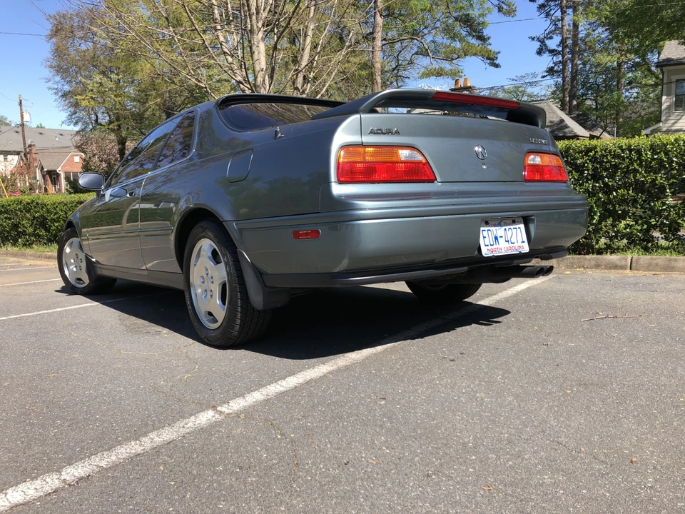 1993 Acura Legend 2nd Gen - Image 13 of 31