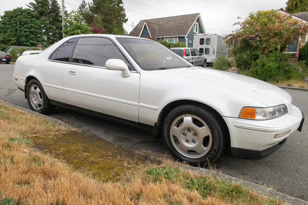 1993 Acura Legend 2nd Gen - Image 8 of 12