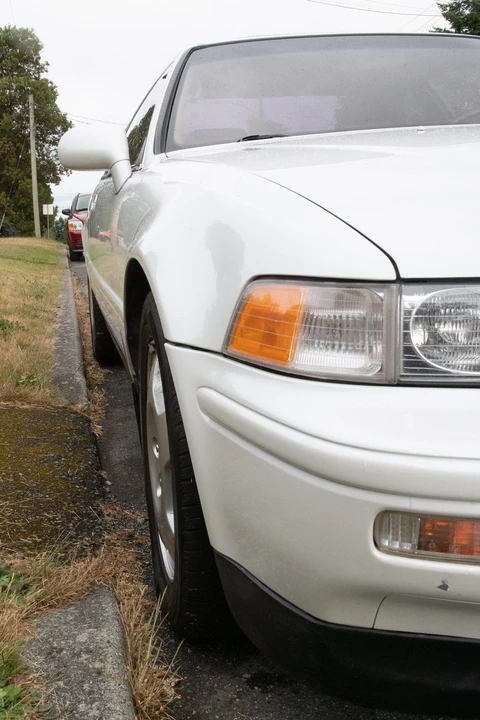 1993 Acura Legend 2nd Gen - Image 9 of 12