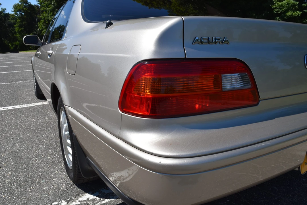 1993 Acura Legend 2nd Gen - Image 30 of 31
