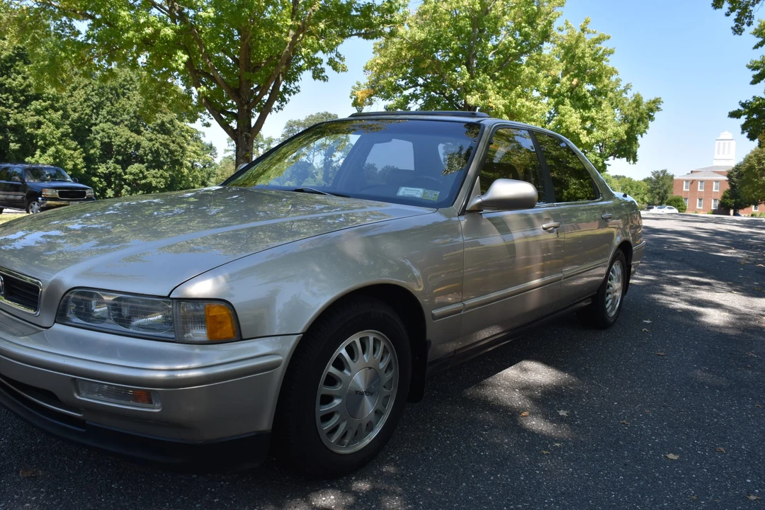 1993 Acura Legend 2nd Gen - Image 24 of 31
