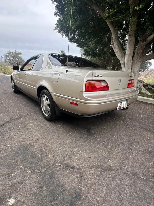 1993 Acura Legend 2nd Gen - Image 3 of 10