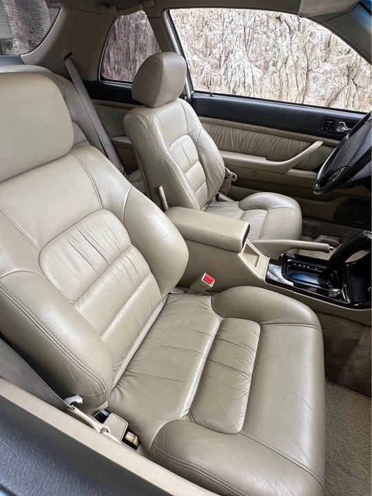 1993 Acura Legend 2nd Gen - Image 8 of 10