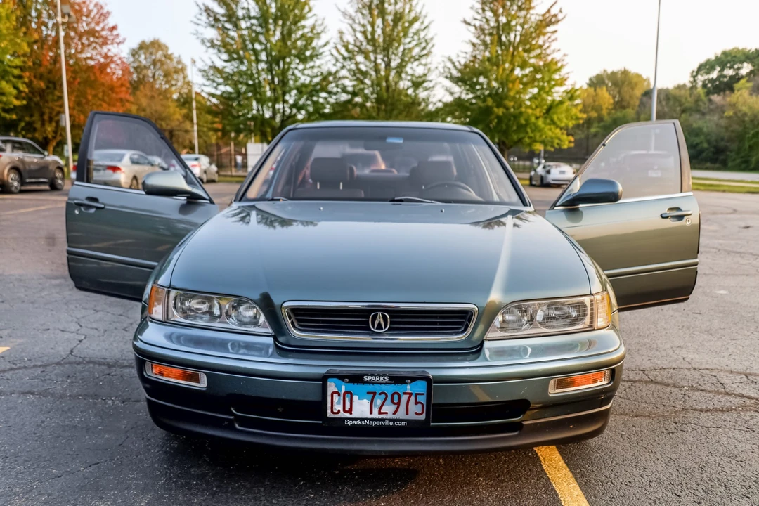 1993 Acura Legend 2nd Gen - Image 11 of 31