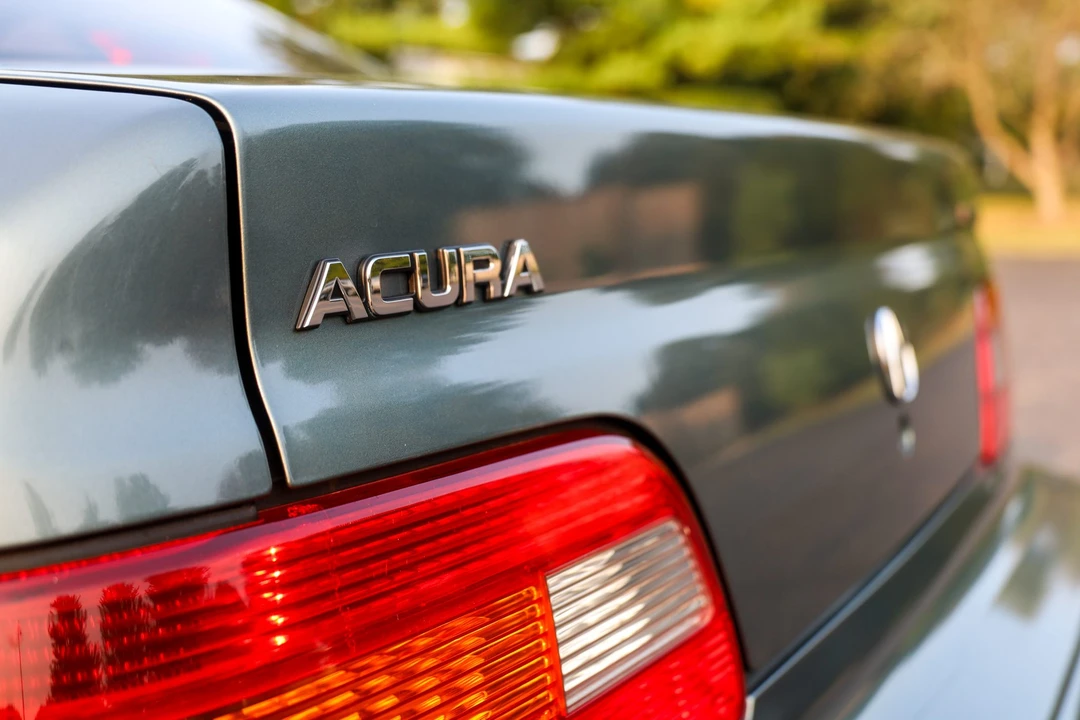 1993 Acura Legend 2nd Gen - Image 27 of 31