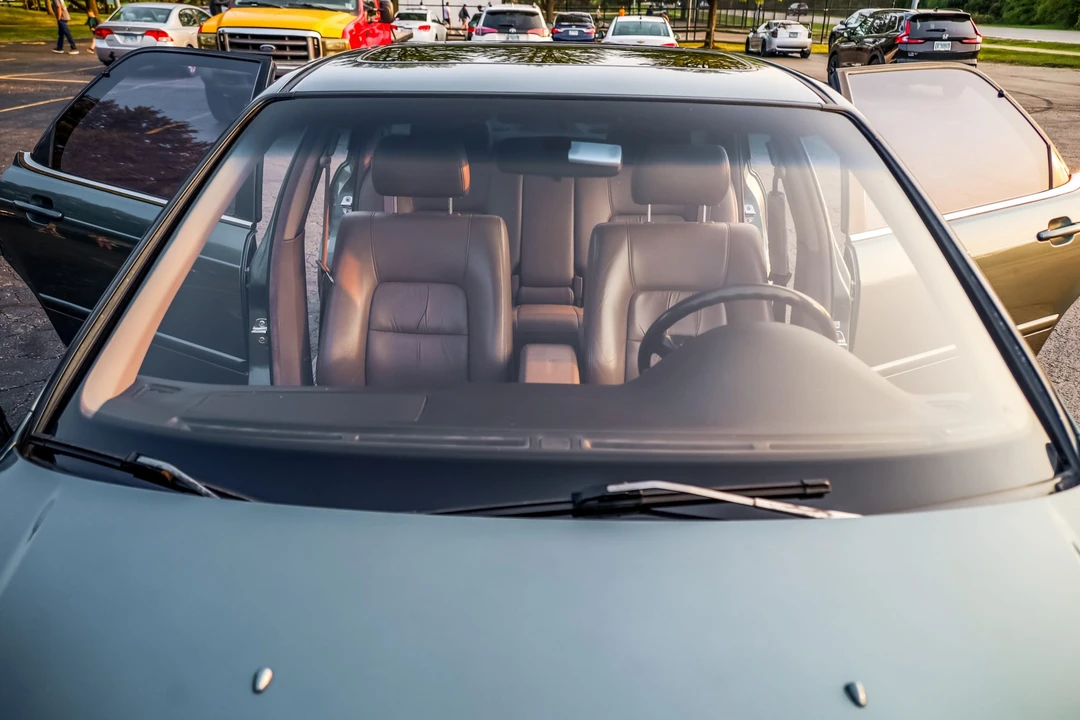 1993 Acura Legend 2nd Gen - Image 12 of 31