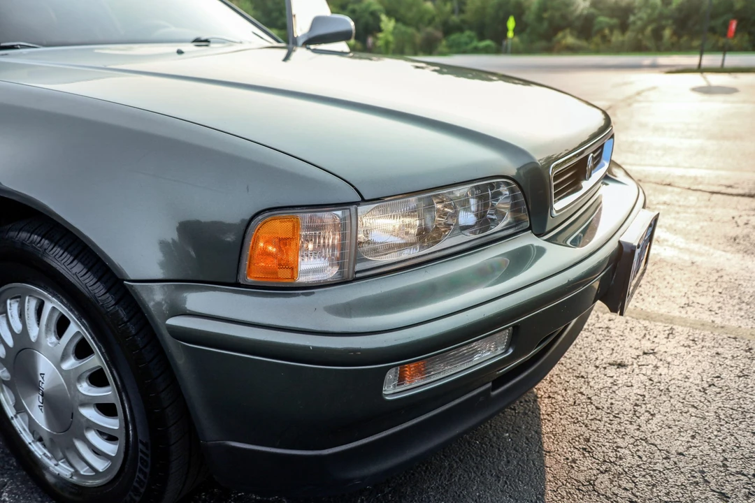 1993 Acura Legend 2nd Gen - Image 19 of 31