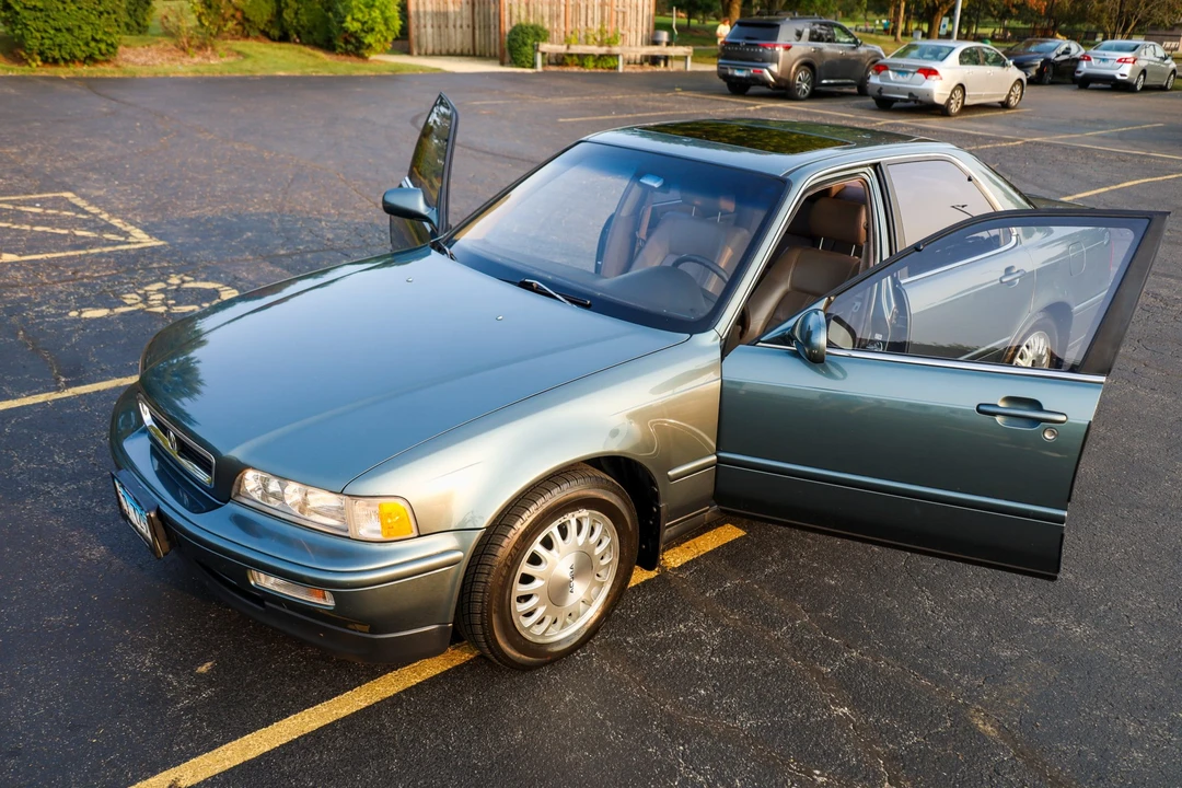 1993 Acura Legend 2nd Gen - Image 3 of 31