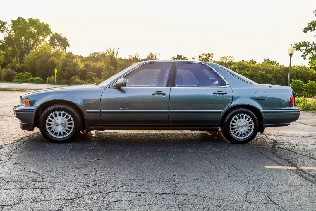 1993 Acura Legend 2nd Gen - Image 4 of 31