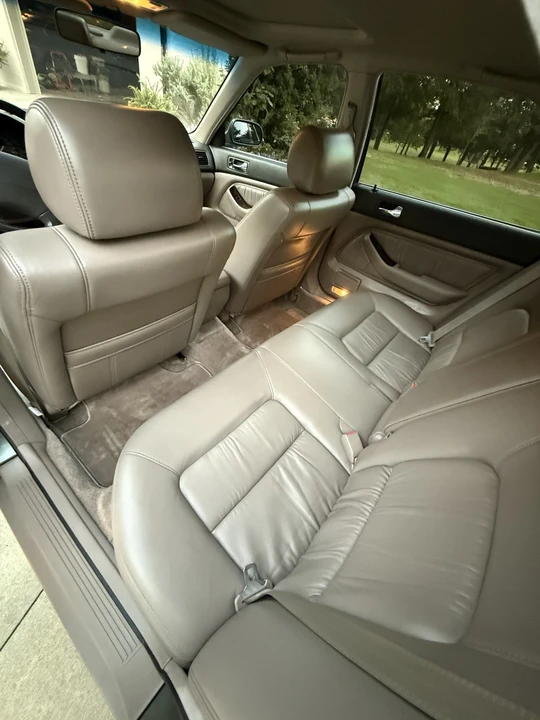1993 Acura Legend 2nd Gen - Image 12 of 16