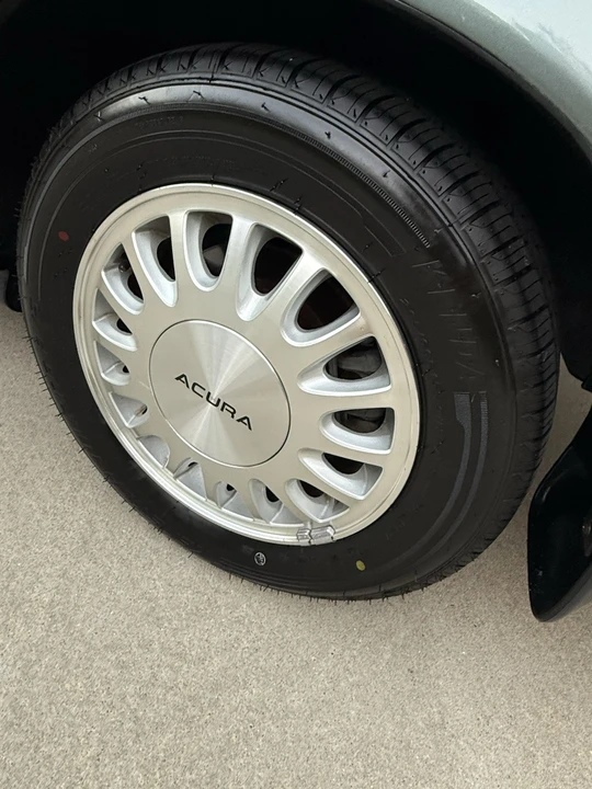 1993 Acura Legend 2nd Gen - Image 7 of 16