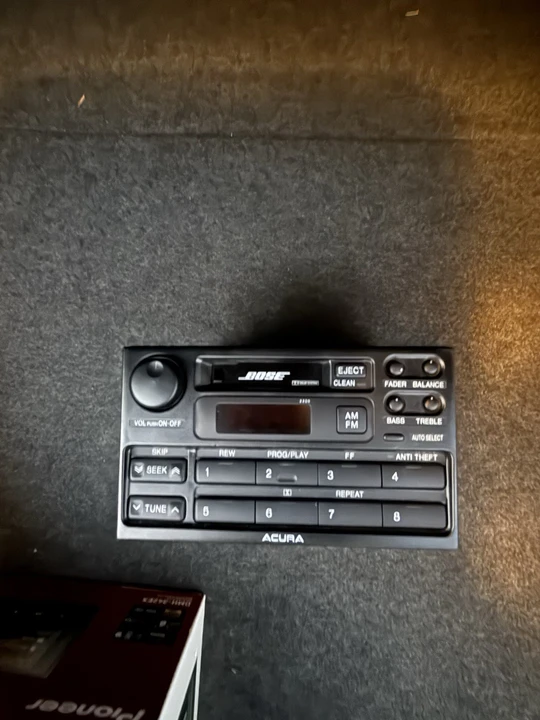 1993 Acura Legend 2nd Gen - Image 16 of 16