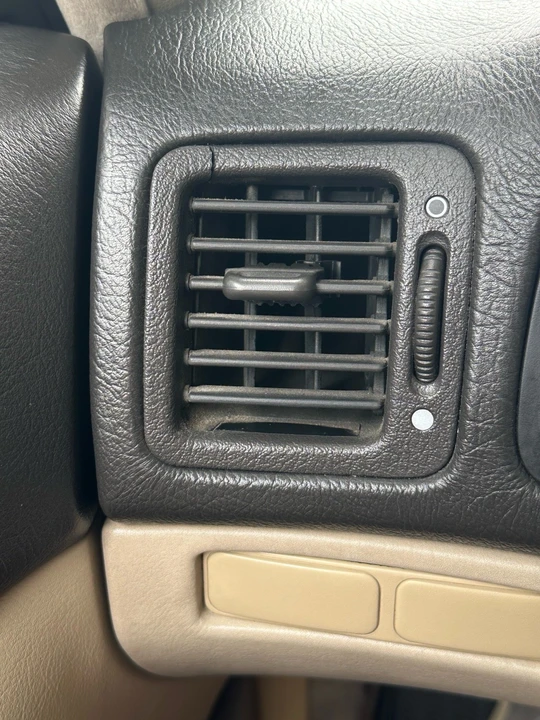 1993 Acura Legend 2nd Gen - Image 20 of 31