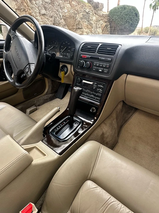 1993 Acura Legend 2nd Gen - Image 12 of 31