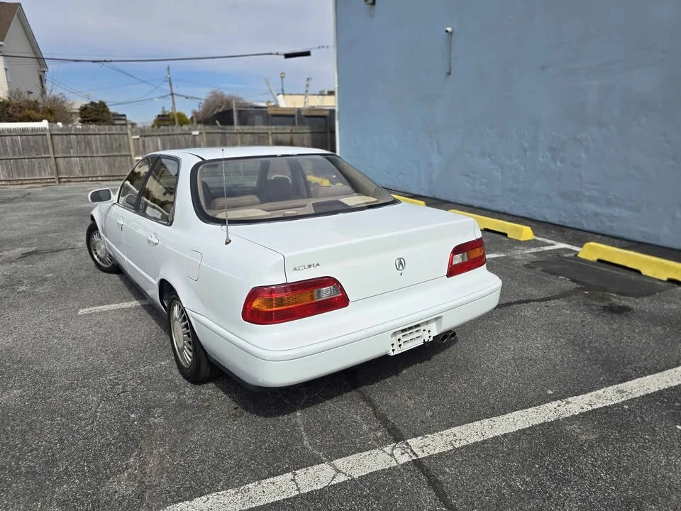 1993 Acura Legend 2nd Gen - Image 14 of 19