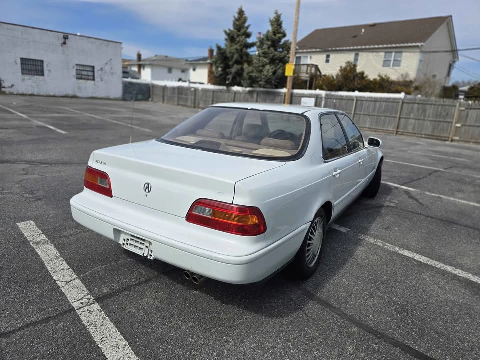 1993 Acura Legend 2nd Gen - Image 10 of 19