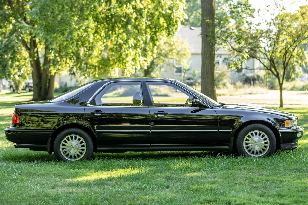 1993 Acura Legend 2nd Gen - Image 3 of 30