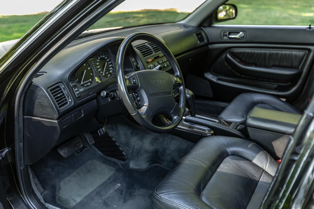 1993 Acura Legend 2nd Gen - Image 29 of 30