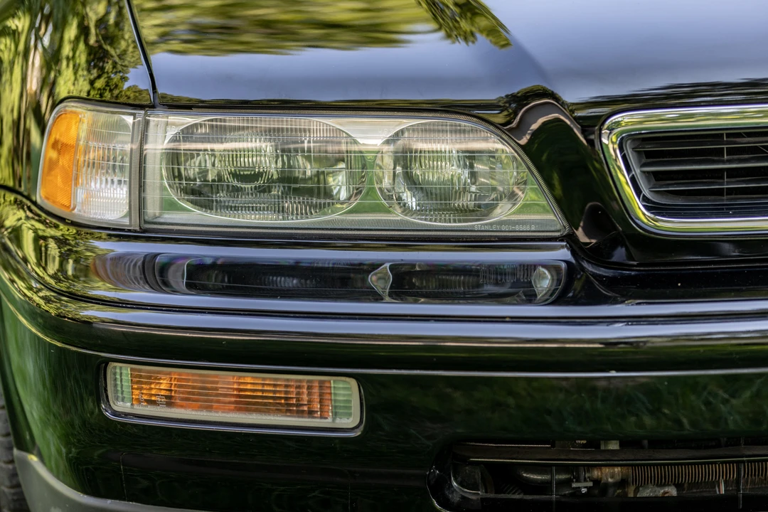 1993 Acura Legend 2nd Gen - Image 8 of 30