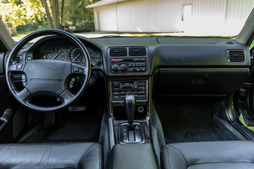 1993 Acura Legend 2nd Gen - Image 22 of 30