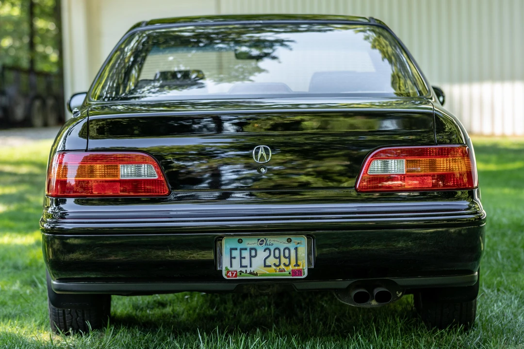 1993 Acura Legend 2nd Gen - Image 5 of 30