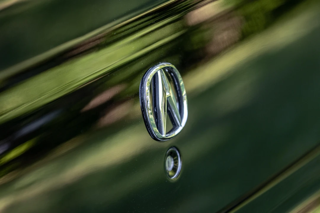 1993 Acura Legend 2nd Gen - Image 15 of 30