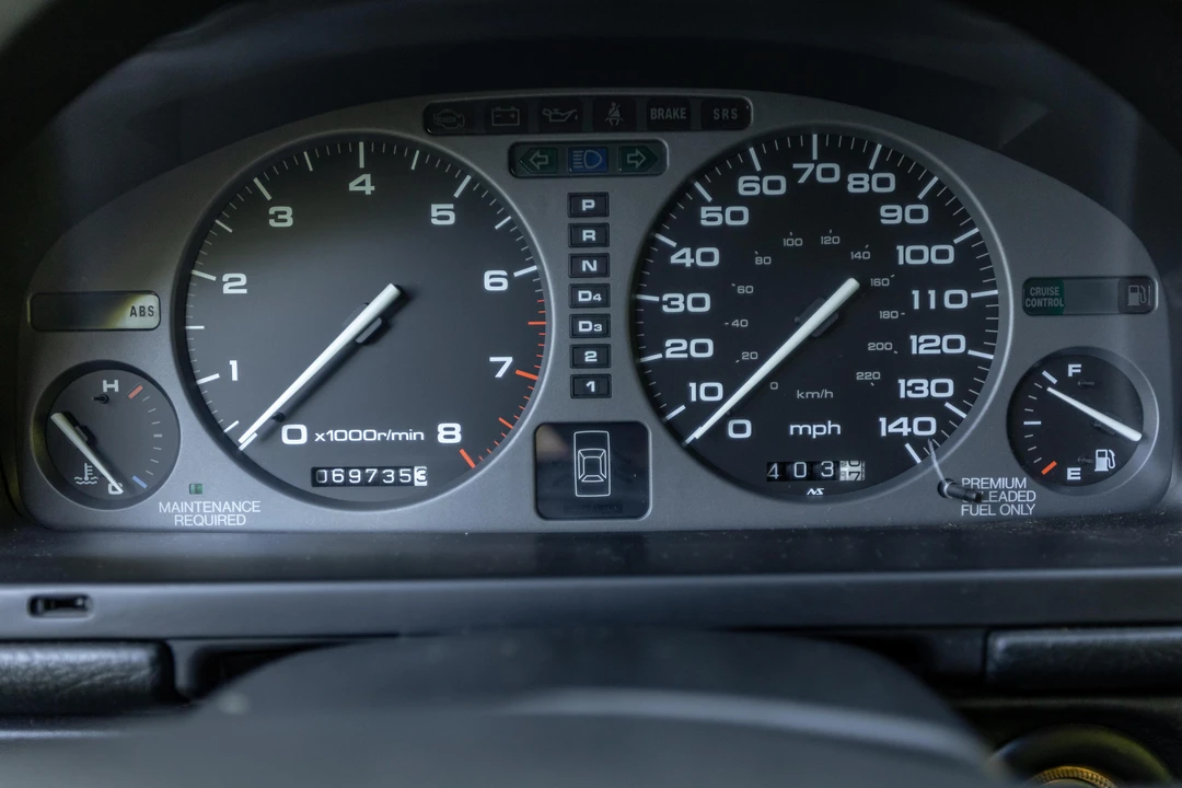 1993 Acura Legend 2nd Gen - Image 25 of 30
