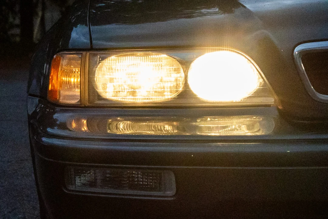 1993 Acura Legend 2nd Gen - Image 11 of 31