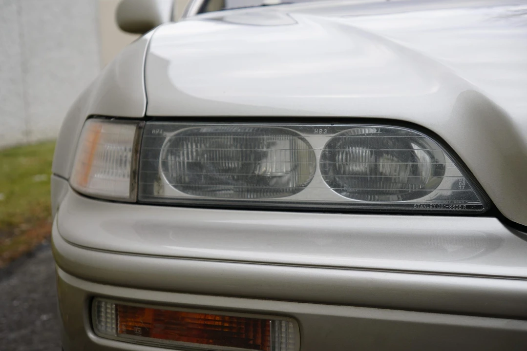 1993 Acura Legend 2nd Gen - Image 21 of 31