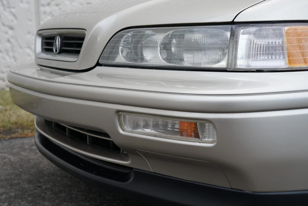 1993 Acura Legend 2nd Gen - Image 27 of 31