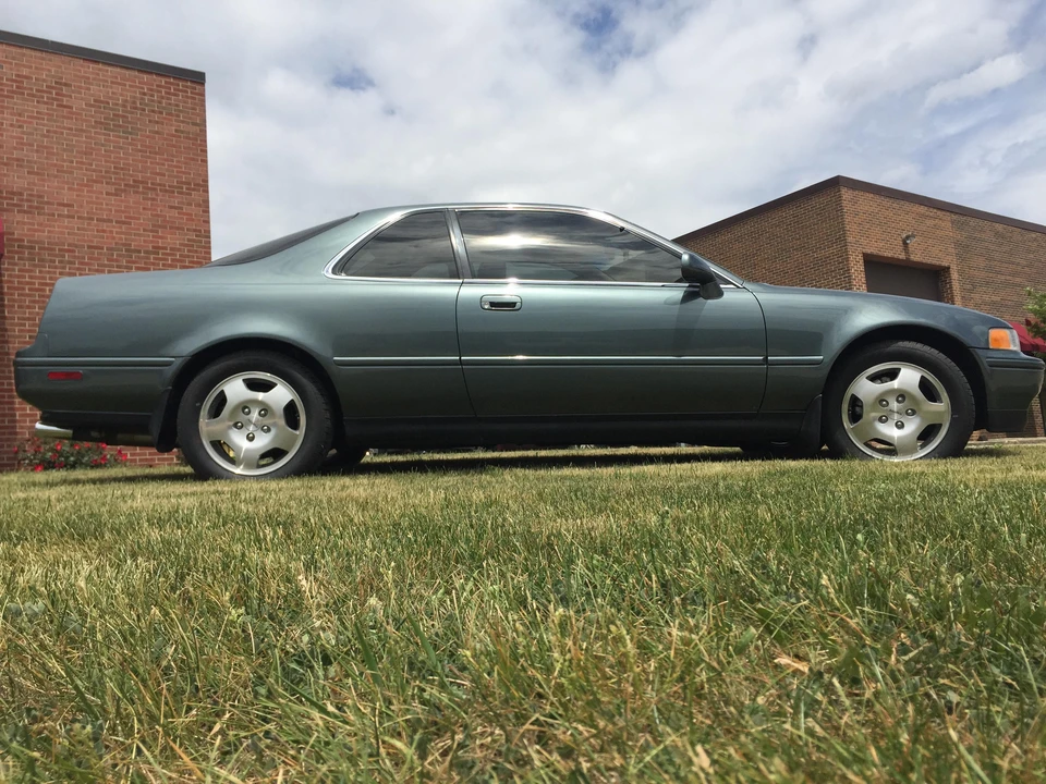 1993 Acura Legend 2nd Gen - Image 22 of 31