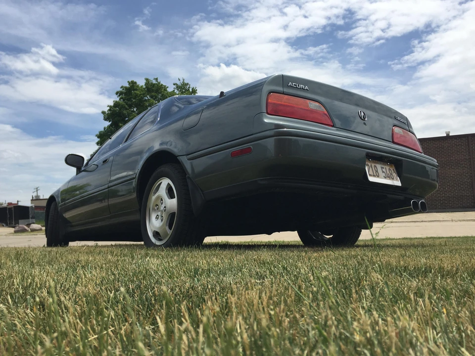 1993 Acura Legend 2nd Gen - Image 18 of 31