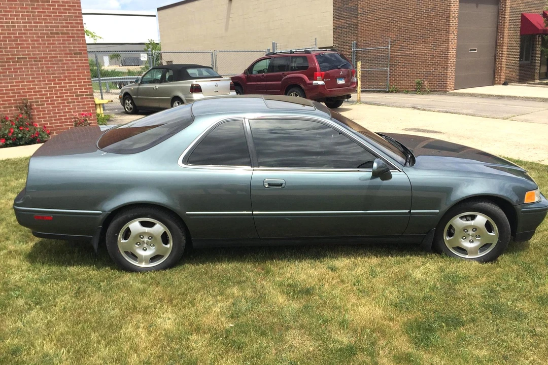1993 Acura Legend 2nd Gen - Image 3 of 31