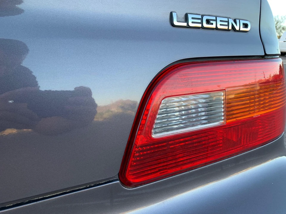 1993 Acura Legend 2nd Gen - Image 23 of 31