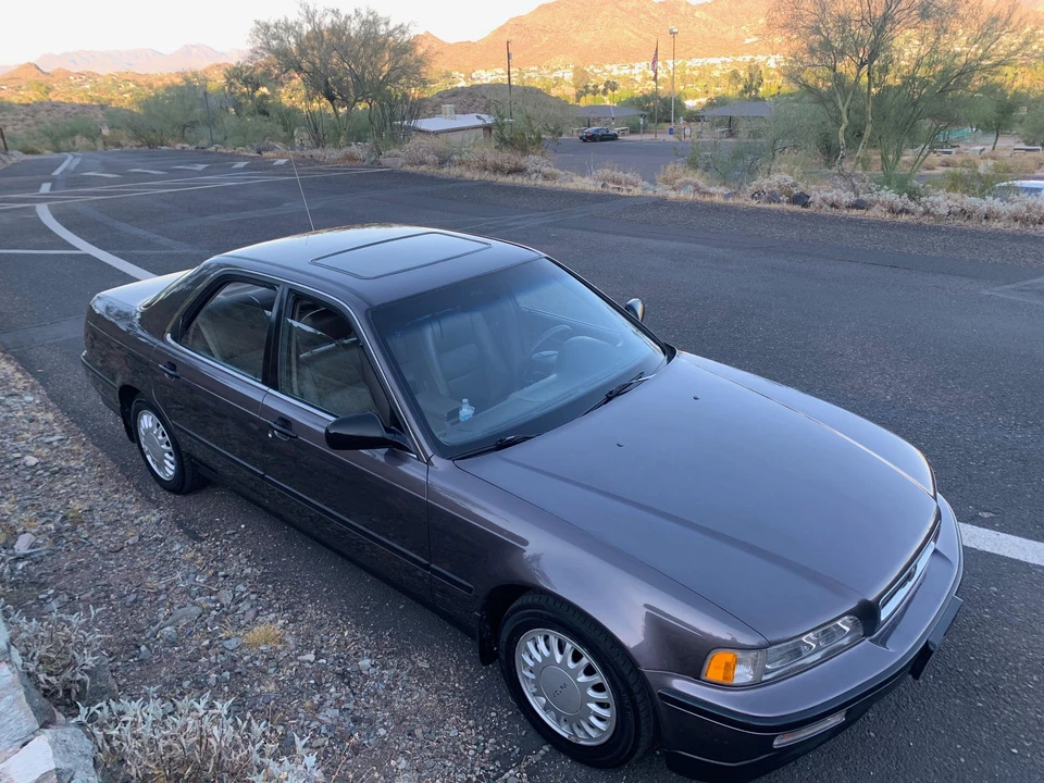 1993 Acura Legend 2nd Gen - Image 17 of 31